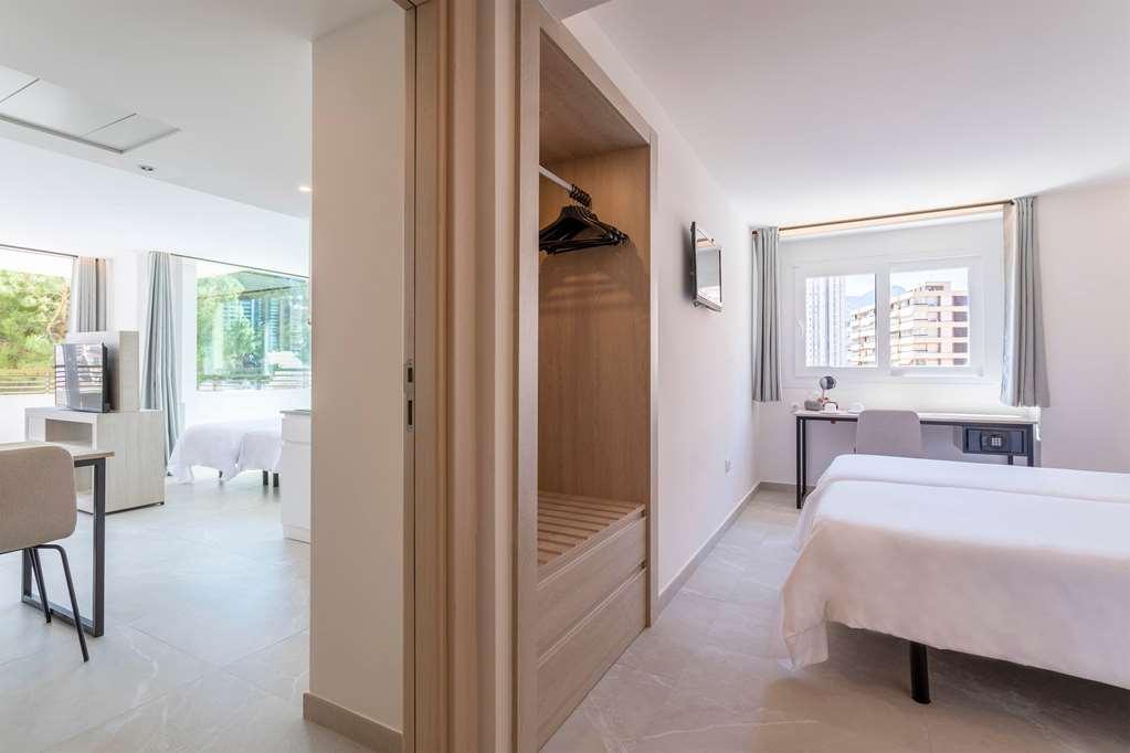 Halley Hotel & Apartments Affiliated By Melia بينايدورم الغرفة الصورة