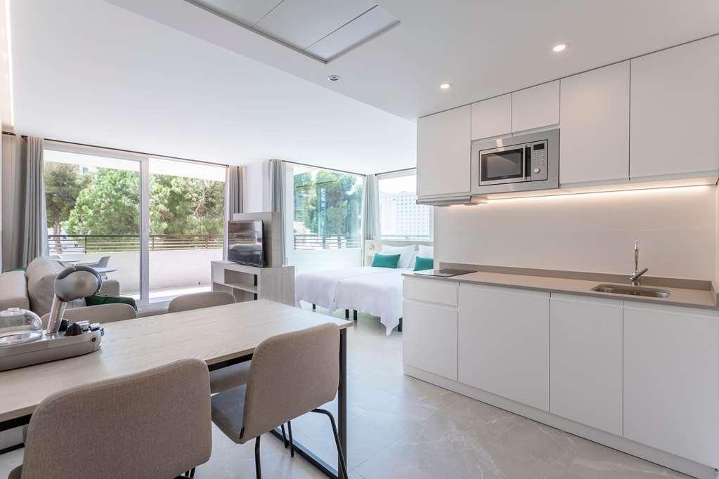 Halley Hotel & Apartments Affiliated By Melia بينايدورم الغرفة الصورة