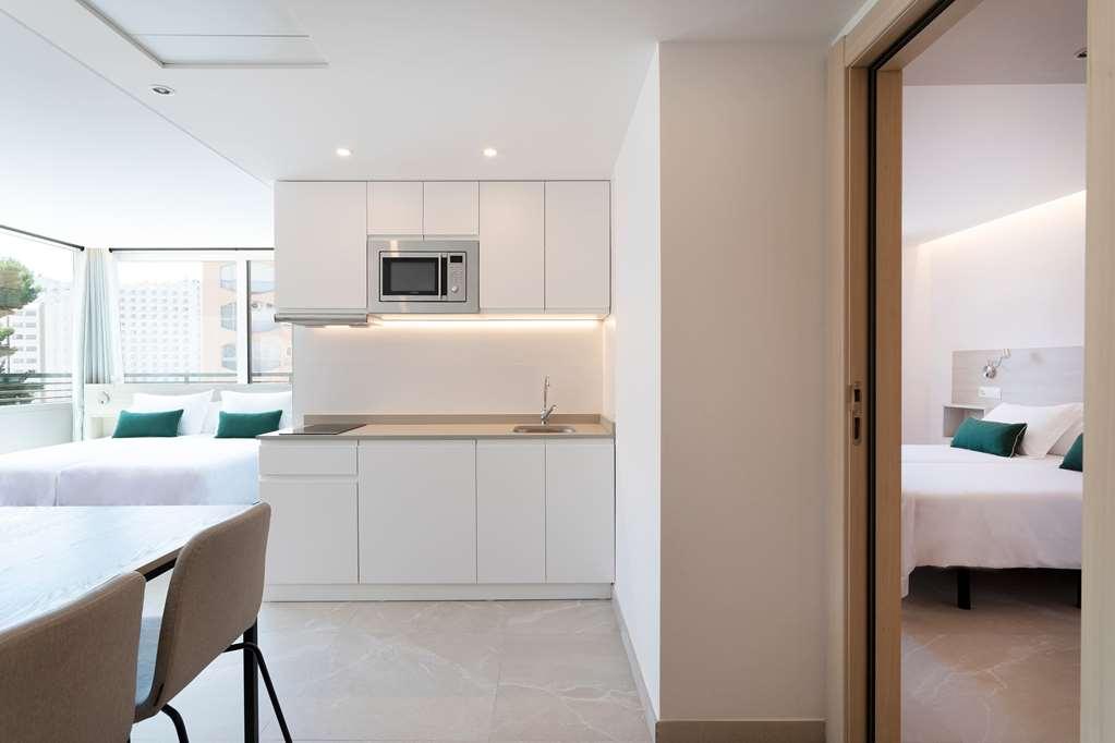 Halley Hotel & Apartments Affiliated By Melia بينايدورم الغرفة الصورة
