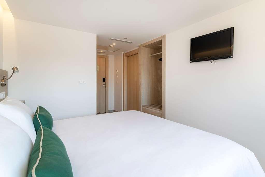 Halley Hotel & Apartments Affiliated By Melia بينايدورم الغرفة الصورة