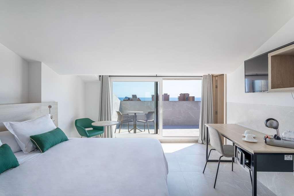 Halley Hotel & Apartments Affiliated By Melia بينايدورم الغرفة الصورة