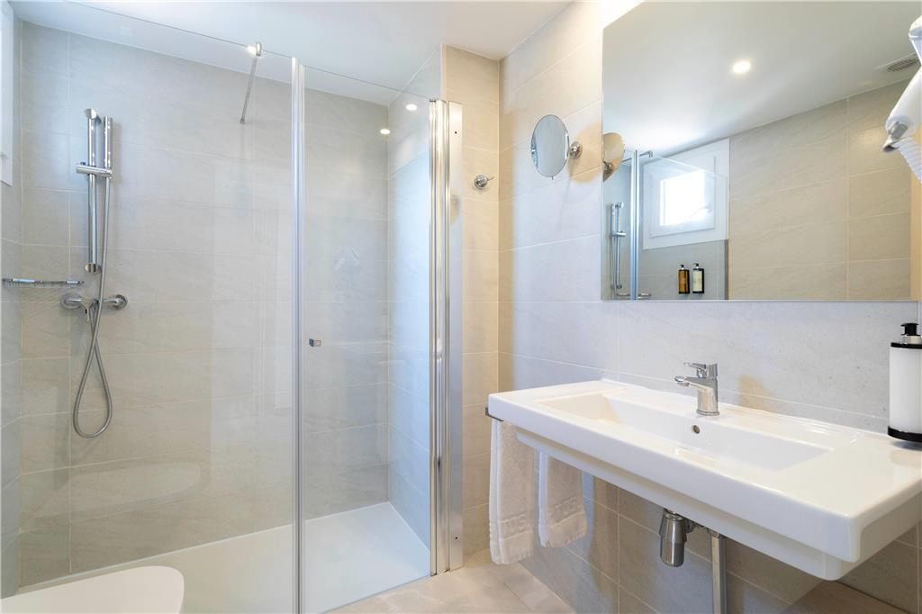 Halley Hotel & Apartments Affiliated By Melia بينايدورم الغرفة الصورة
