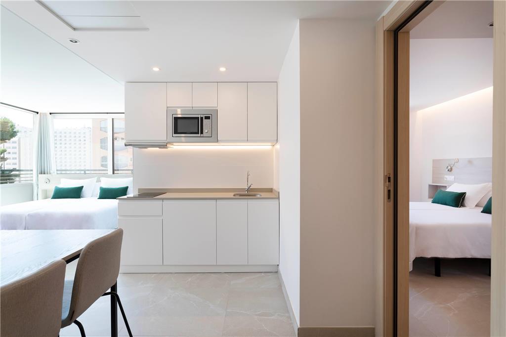 Halley Hotel & Apartments Affiliated By Melia بينايدورم الغرفة الصورة